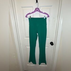🍋 LIKE NEW Lululemon Align HR Mini-Flare Pant *Regular - Cascadia Green - Sz 6